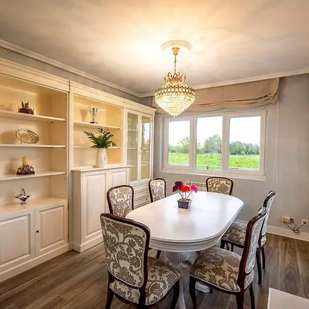 Casa Manuela, A 8 Km De La Playa Vv-1966-as * Llanes